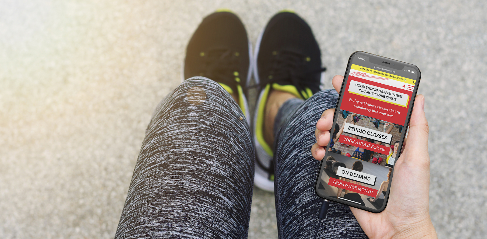 FRAME PHONE IN HAND SPORTS GEAR WEBSITE